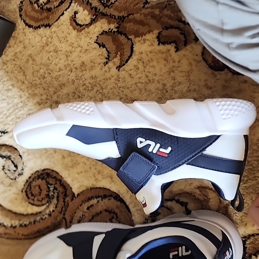Women 👟 - Picture 3 of 8